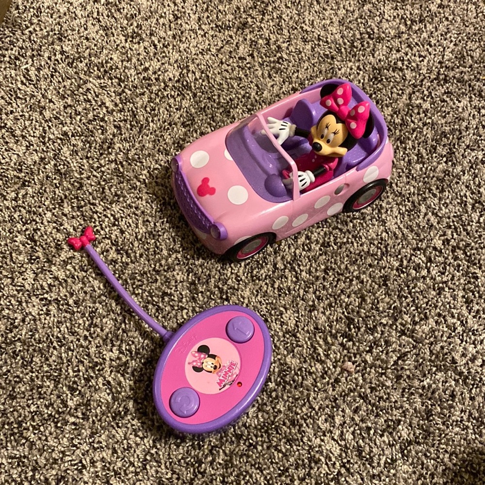 Minnie Mouse Remote Control Roadster